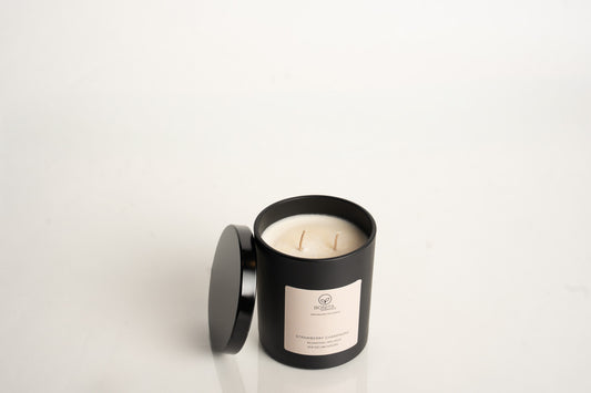 STRAWBERRY CHAMPAGNE CANDLE