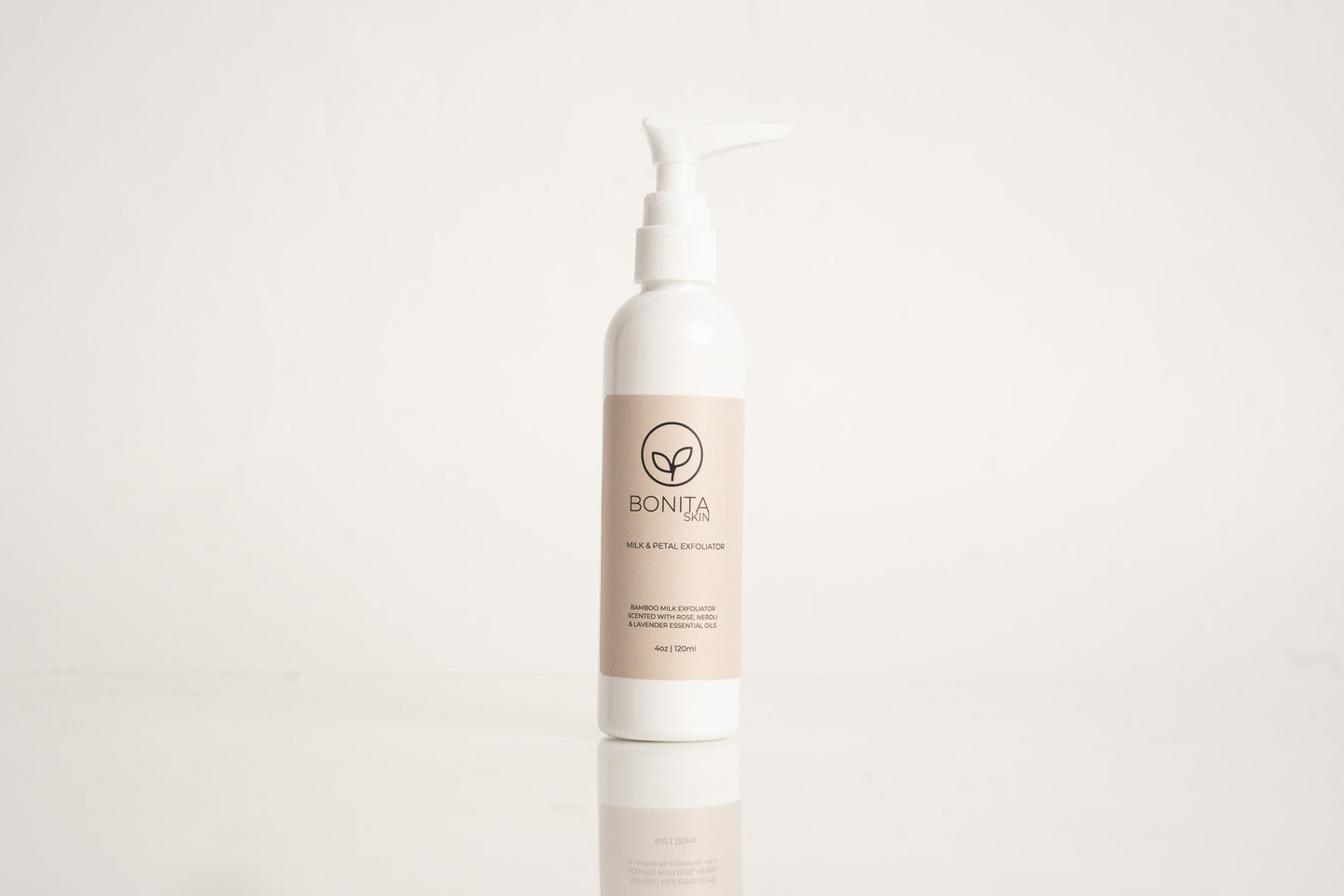 MILK & PETAL EXFOLIATOR